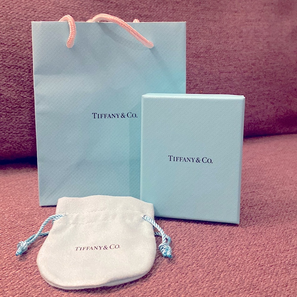 EUC Authentic Tiffany & Co. Box / pouch / Bag Set